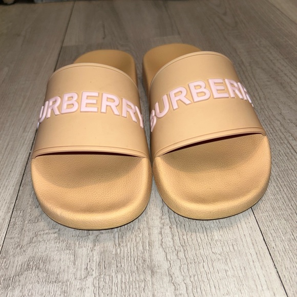 BURBERRY SLIDES WOMEN SIZE 40 - Picture 9 of 9